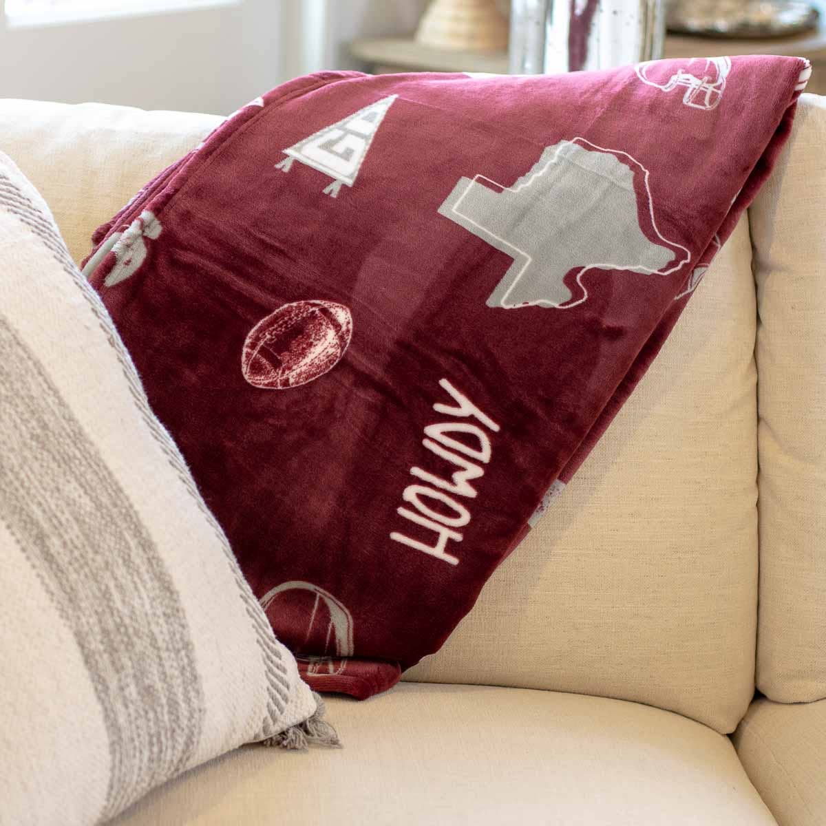 Howdy Feels Throw Maroon/Gray/White 50x60