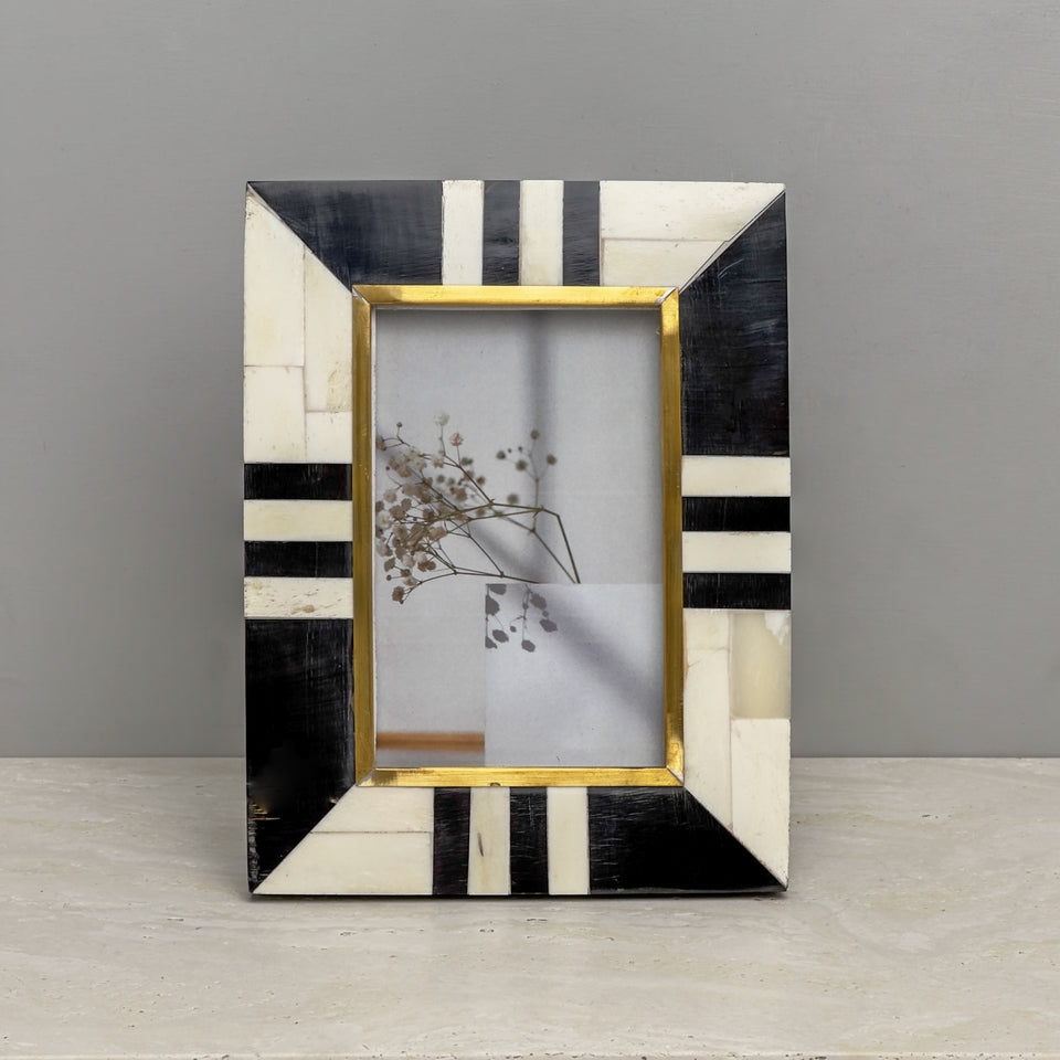 Striped Horn Frame with Brass Trim 5x7