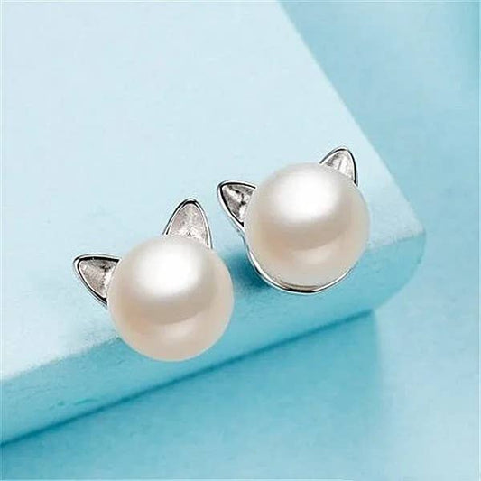Pearl-like Kitty Cat Stud Earrings