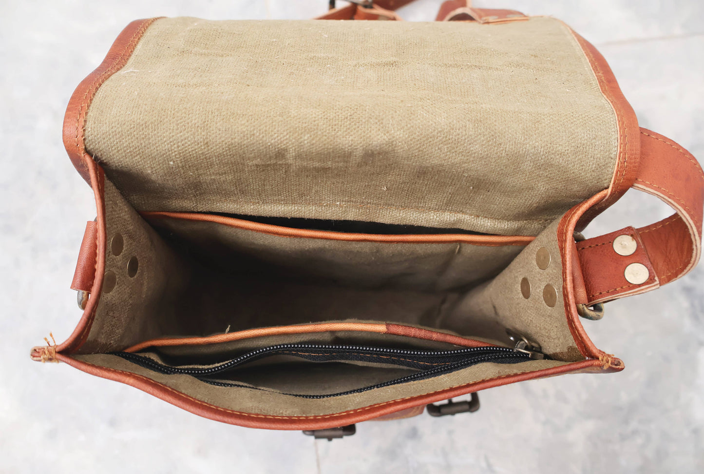 Leather Shoulder Travel Crossbody Bag Macbook Ipad Satchel