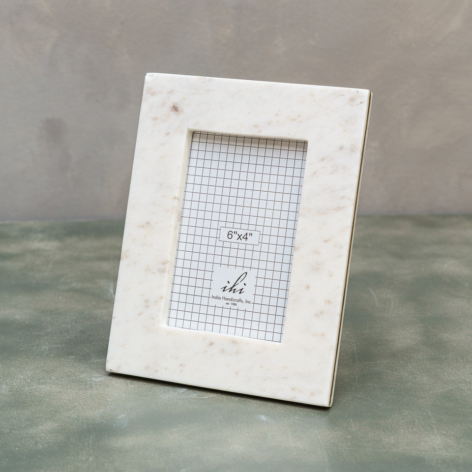 White Marble Frame with Brass Accent 4x6