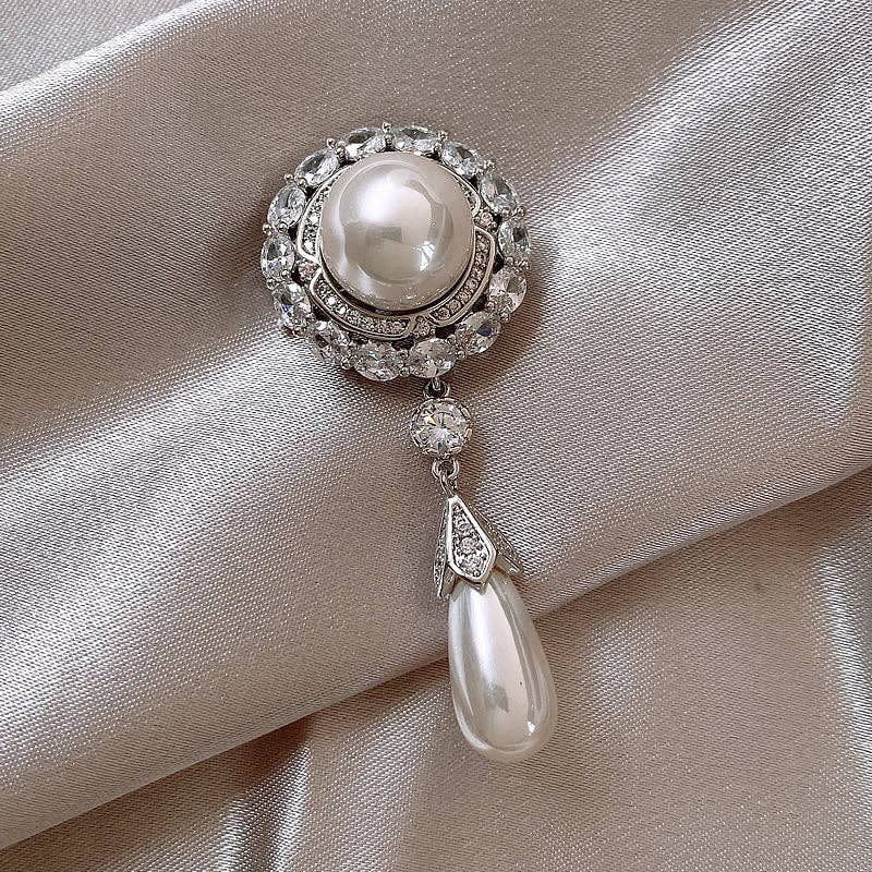 Duchess Crystal Alloy Rhinestone Brooch