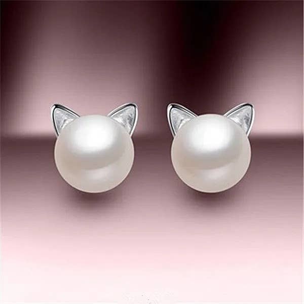 Pearl-like Kitty Cat Stud Earrings