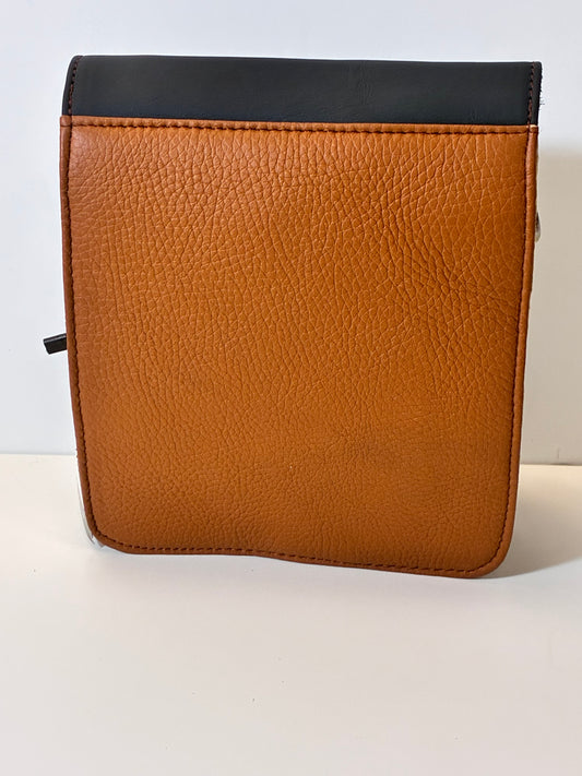 James · Crossbody Bag