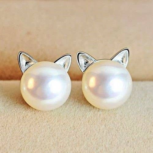 Pearl-like Kitty Cat Stud Earrings