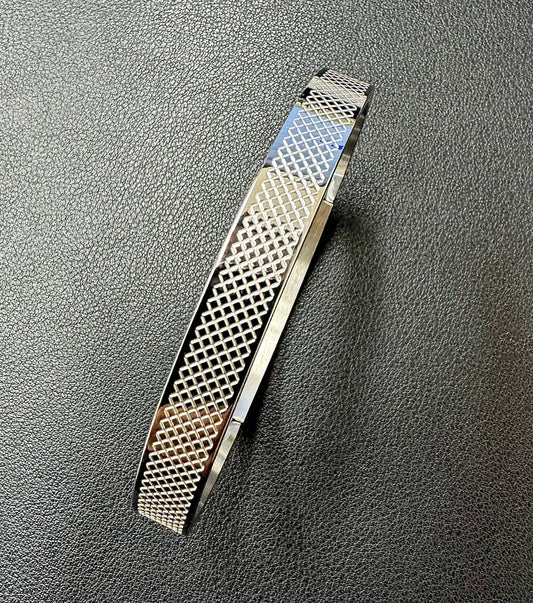 Simplicity Cross Hatch Bangle Bracelet