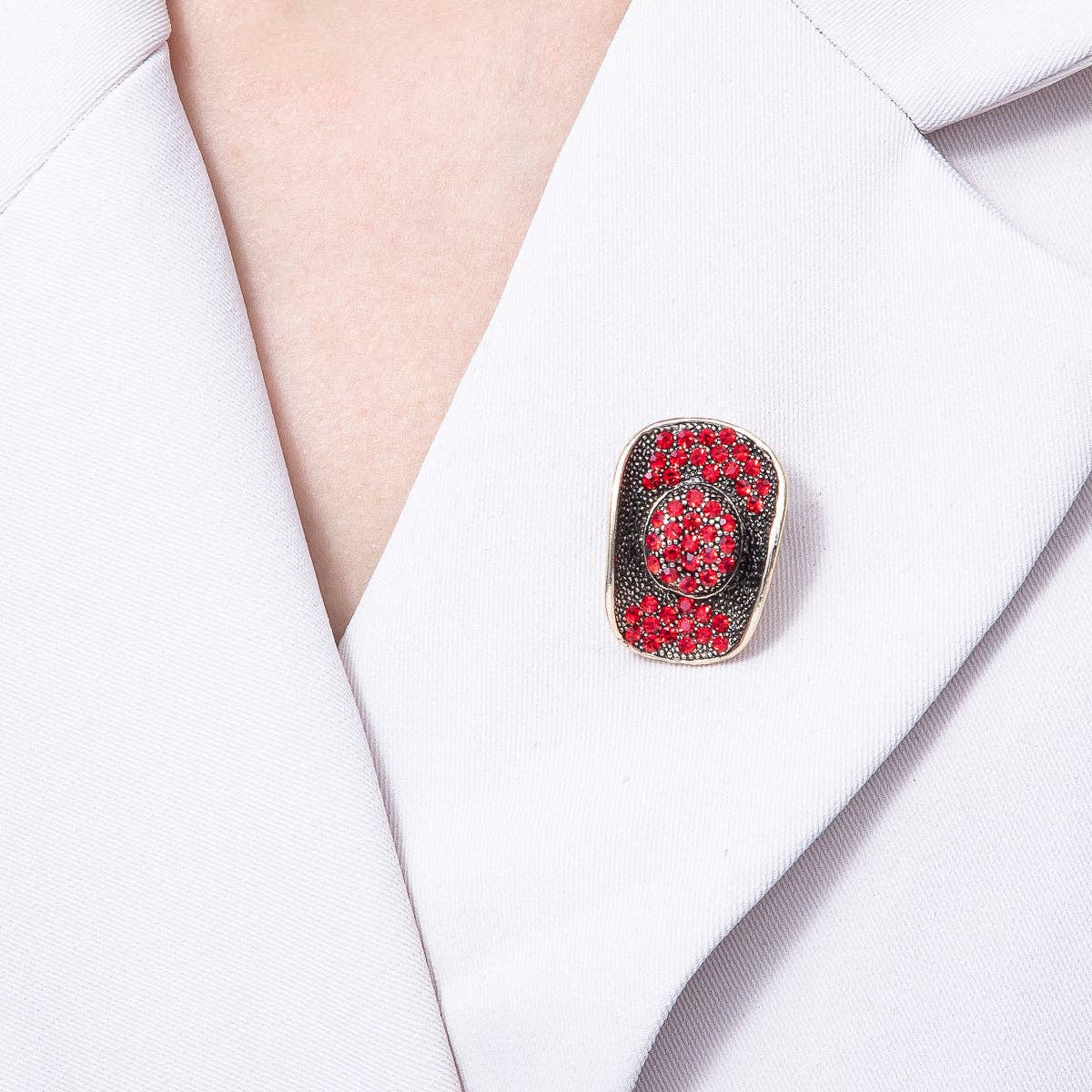 Gold 29.5mm x 21mm Red-Black Cowboy Hat Pin Brooch