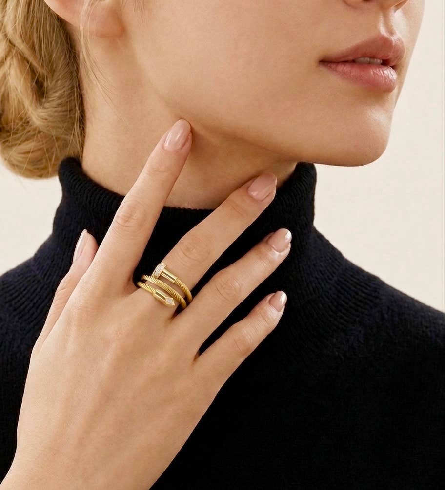 Gold Pavé Pointe Cable  Adjustable Ring